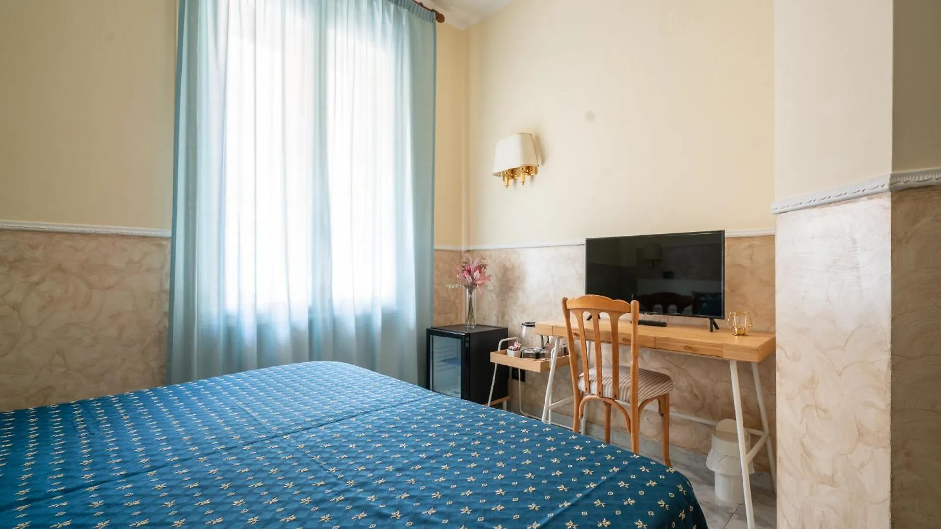 Hotel Ascot Rome 2*,