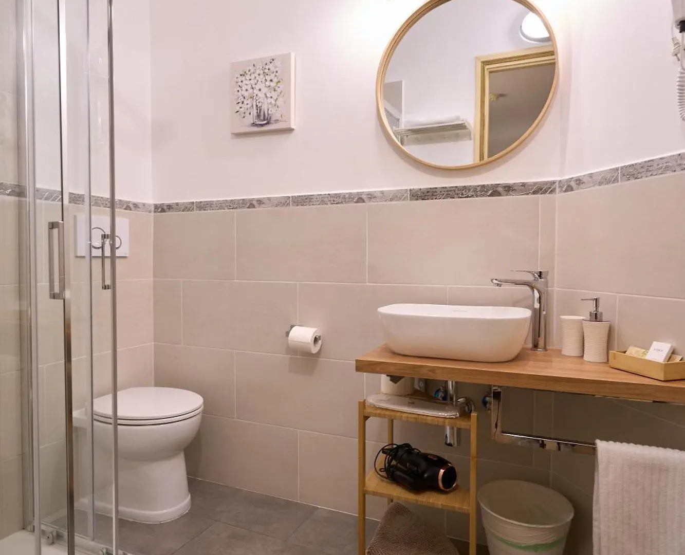 Hotel Ascot Řím 2*,