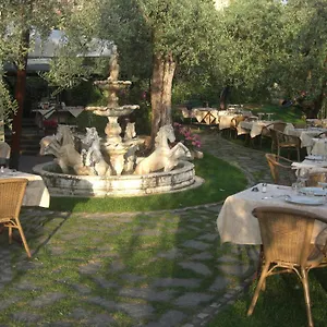  Aparthotel Ristorante Al Cardellino Italia