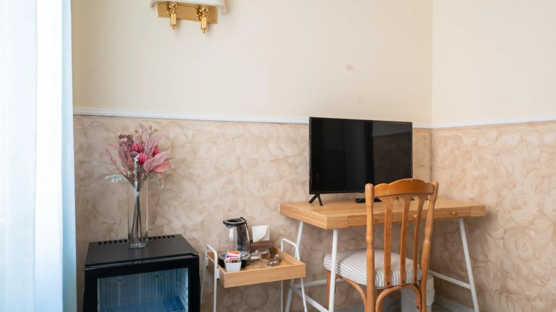 **  Hotel Ascot Rome Italy